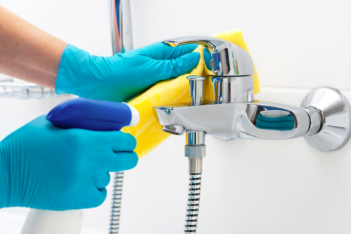 1-Normal Bathroom Cleaning - Image 4