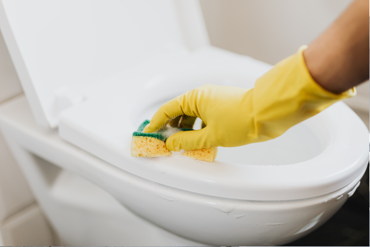 2-Normal Bathroom Cleaning